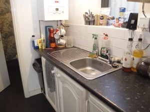 Kithenette- click for photo gallery